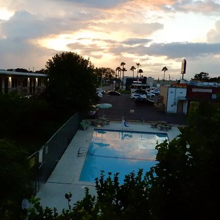 Siesta Inn Mcallen Exterior foto